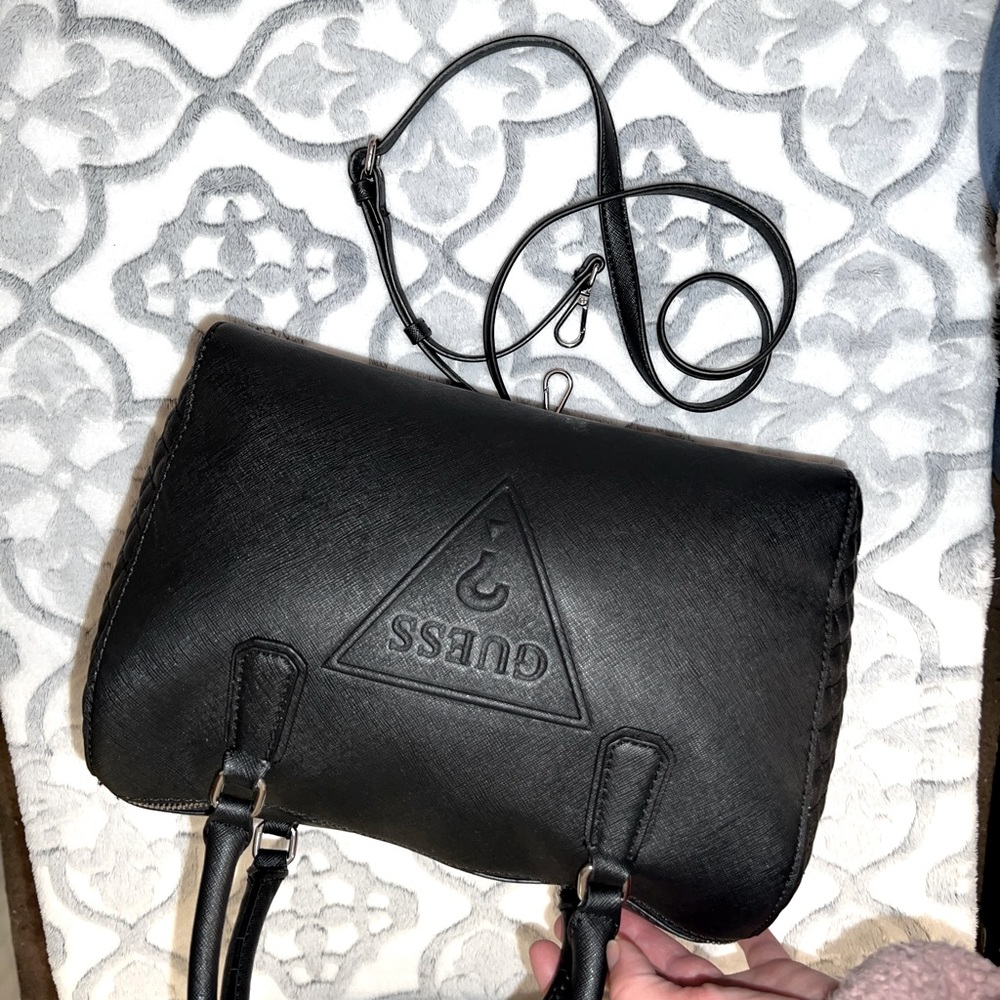 Guess barrel bag